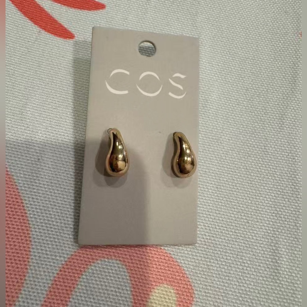 COS Gold Teardrop Stud Earrings